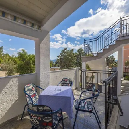 Apartman S Dvije Spavace Sobe 4 Osobe